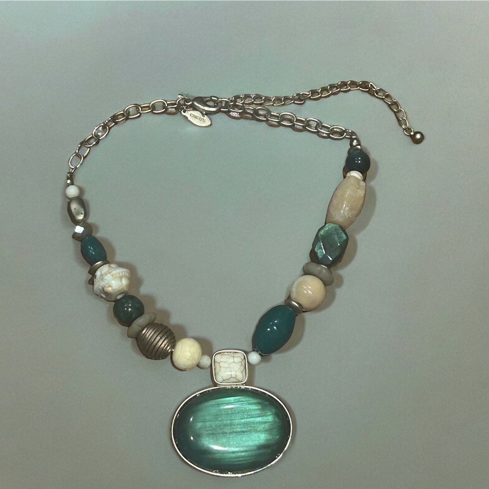 Chico’s gold & green statement necklace